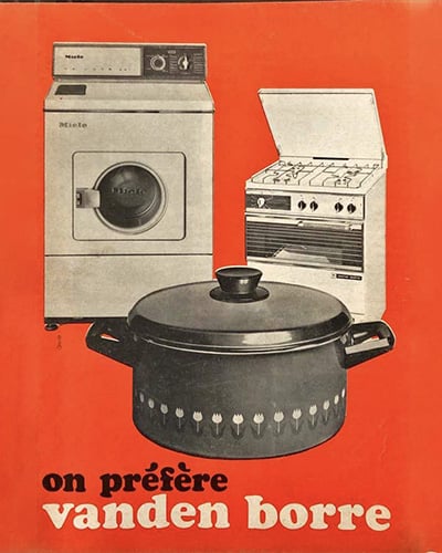 Rode Vanden Borre-brochure met de vermelding �on pr�f�re Vanden Borre� met een wasmachine, een fornuis en een kookpot.