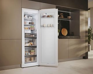 Een inbouwdiepvriezer in een keuken