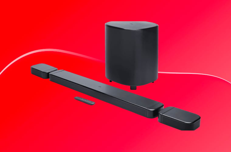 Een soundbar op een rode achtergrond