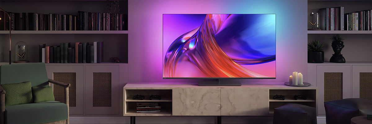 Une TV Philips 4K ambilight accroch�e au mur d�un salon  