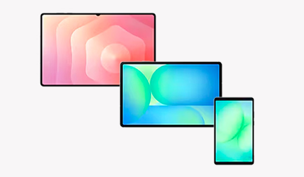 Drie Samsung apparaten in verschillende formaten met kleurrijke schermen die de diversiteit van het assortiment tonen