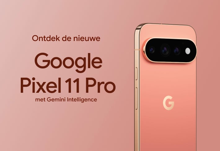Een vrouw houdt de Google Pixel 11 Pro in haar hand